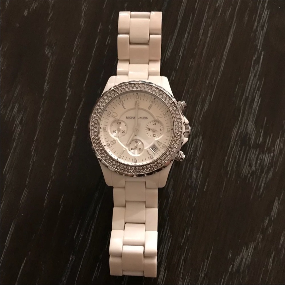 🔴SOLD🔴 White Michael Kors Watch